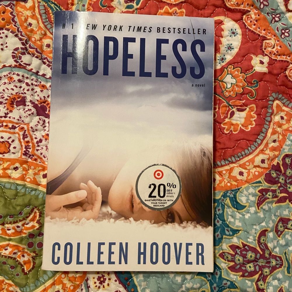 Book: Hopeless. Colleen Hoover